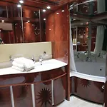 Botel Motor Yacht Dandy 3*
