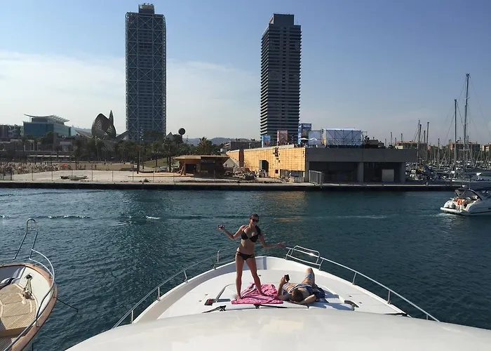 Hotel en barco Motor Yacht Dandy Barcelona