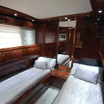 Botel Motor Yacht Dandy Barcelona