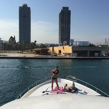 Hotel en barco Motor Yacht Dandy Barcelona